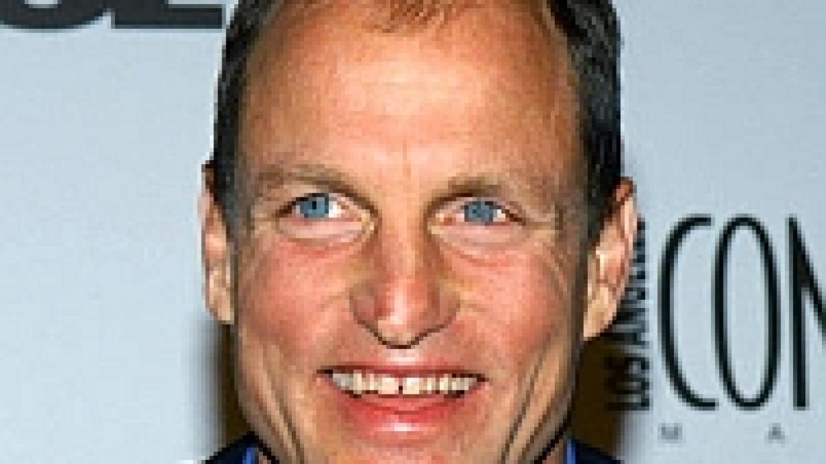 woody harrelson incantat de ghiveciul de legume romanesc video