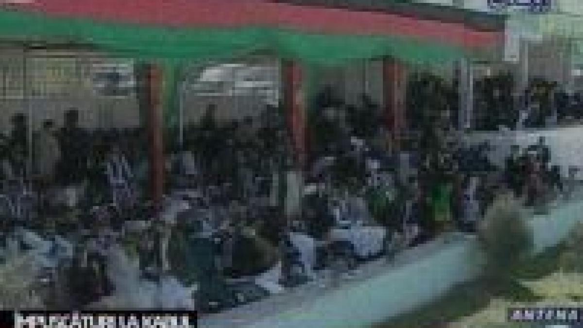 afganistan impuscaturi la o parada militara la care participa presedintele hamid karzai