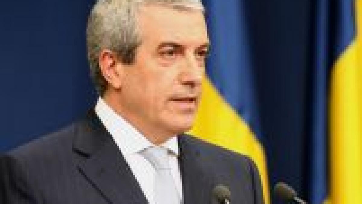 tariceanu ingrozit de porumbeii care ii ies pe gura lui basescu