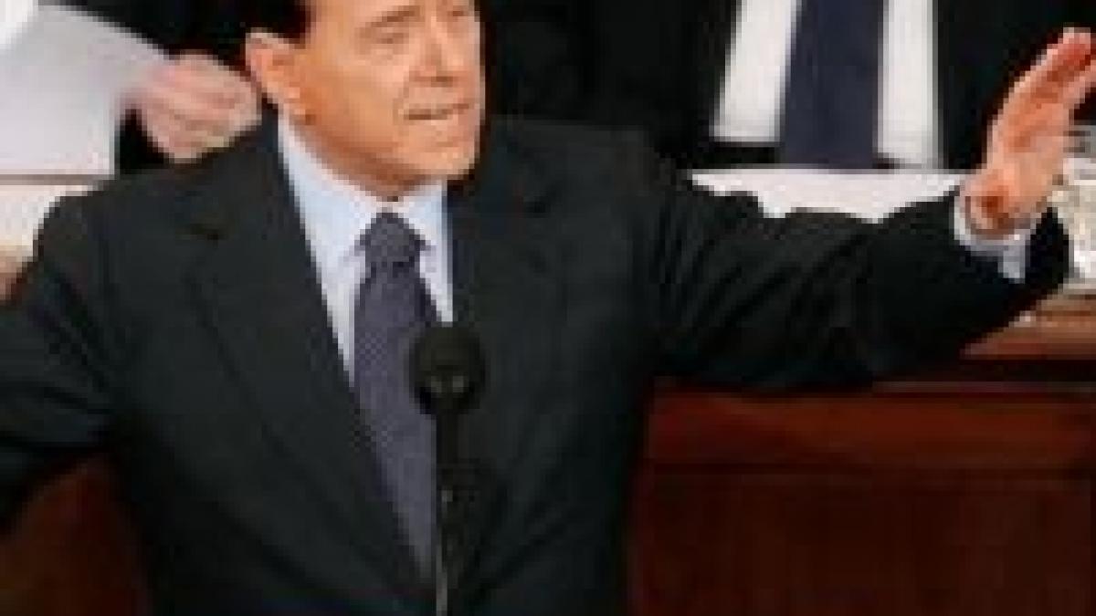 italia berlusconi depune juramantul dupa ce si a prezentat noul guvern