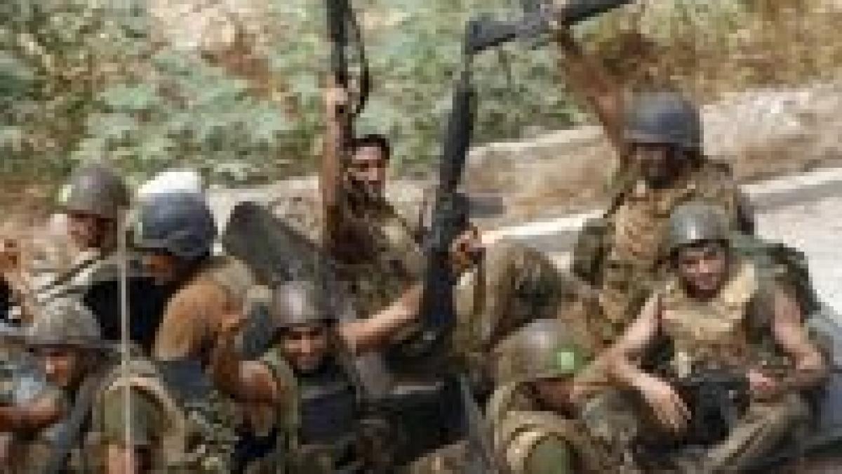 violentele se extind in liban sute de cetateni straini incearca sa paraseasca tara