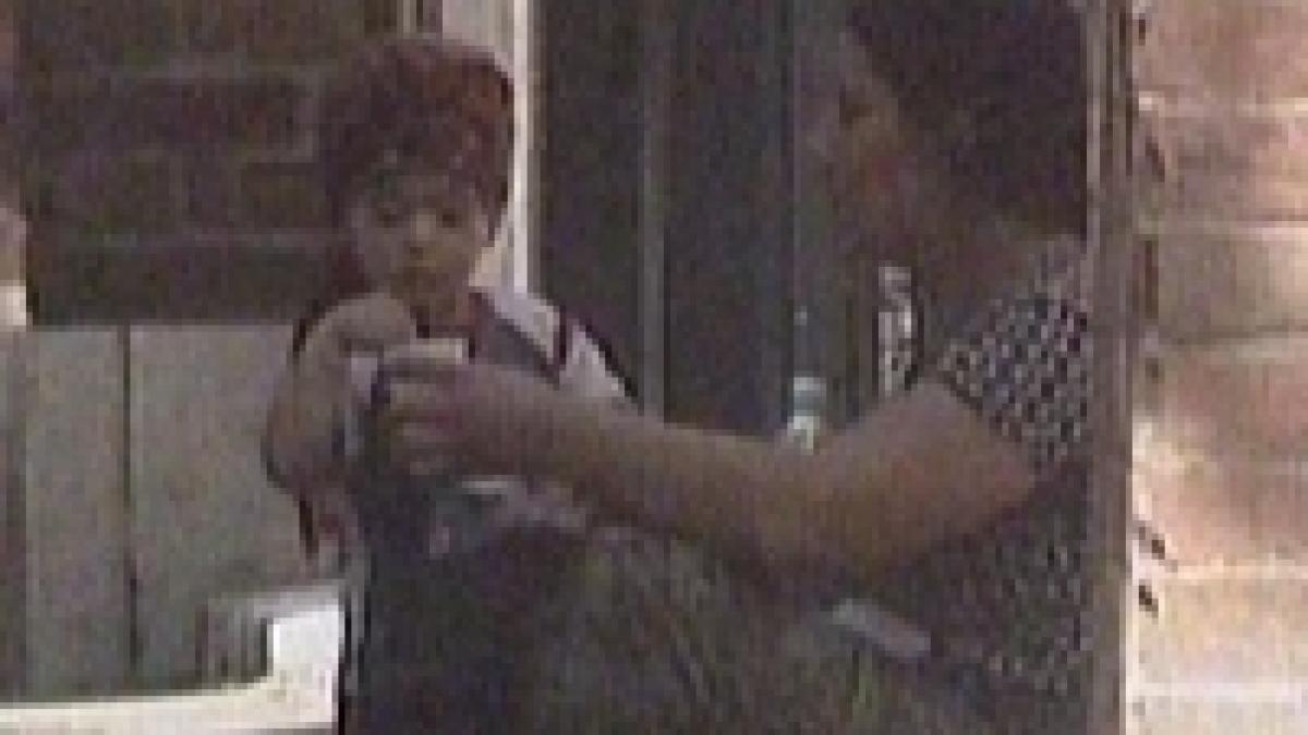 italia politia din milano a arestat o romanca pentru ca incerca sa si vanda copilul