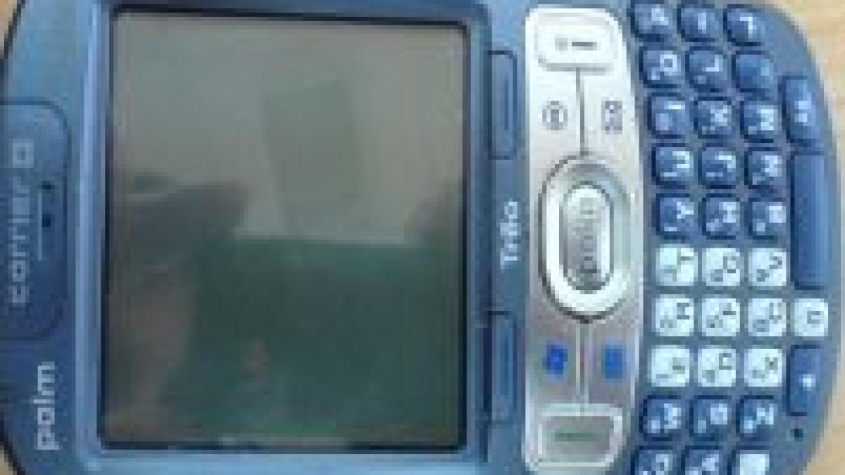 fotografie spion cu treo 800w viitorul smartphone de la palm