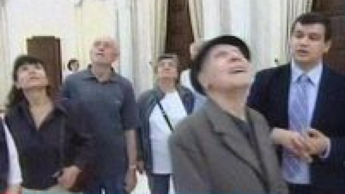 palatul cotroceni deschis duminica pentru public pana la miezul noptii video