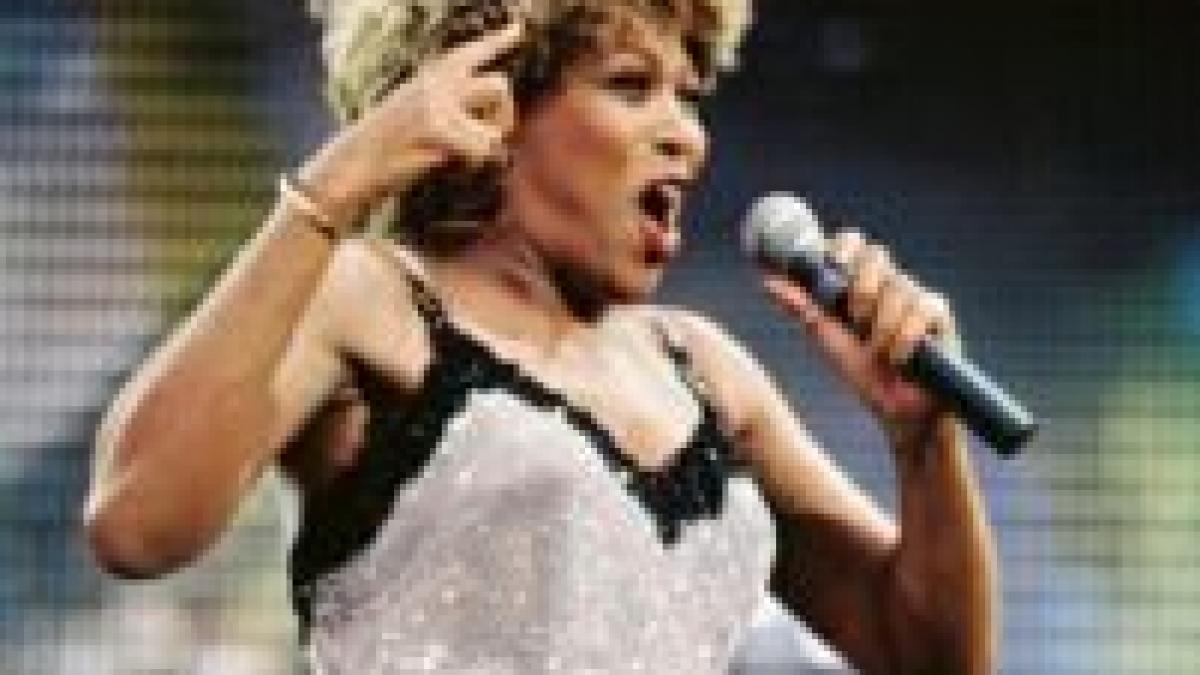 tina turner revine pe scena dupa o pauza de opt ani