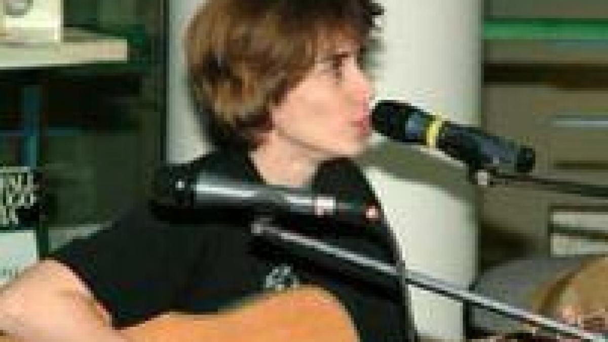 ada milea si romulus chiciuc vor sustine recitalul absurdistan in italia