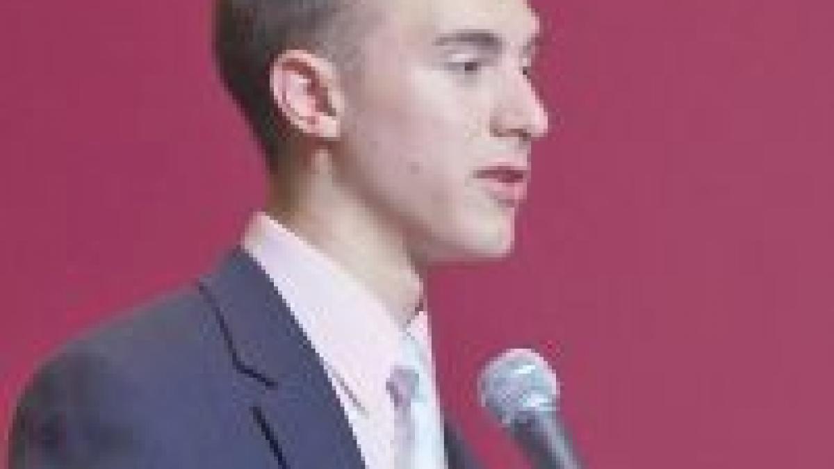 sua tanar de 19 ani ales primar al unui oras