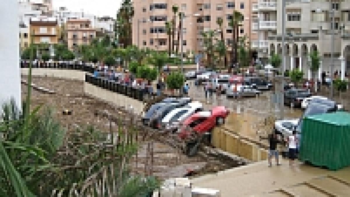 inundatii in nordul spaniei sute de oameni au fost evacuati