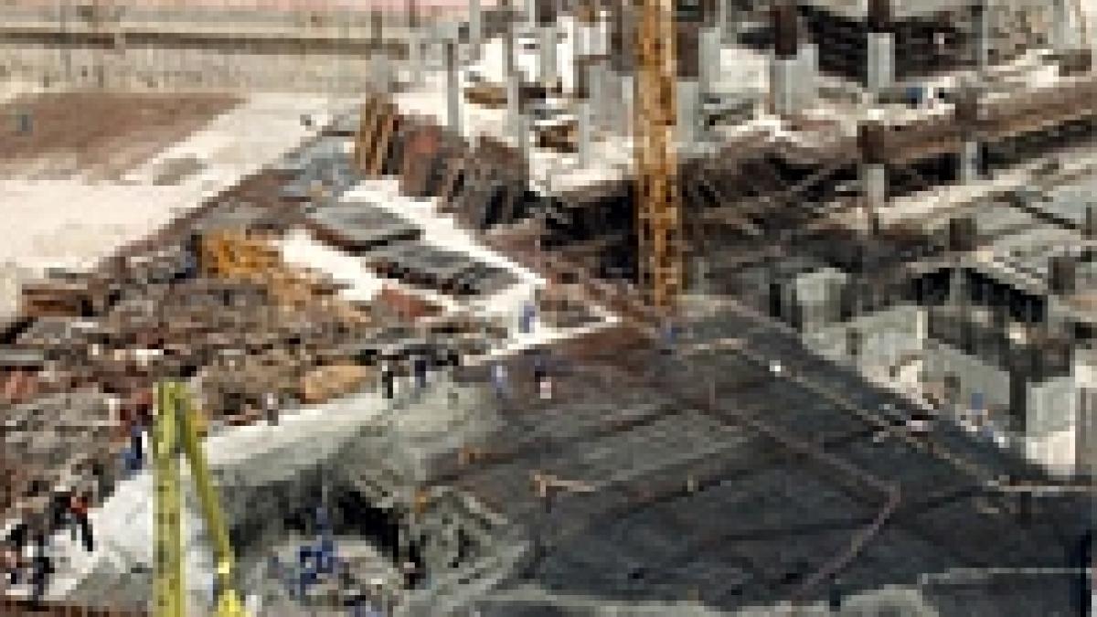 accident pe un santier din emiratele arabe unite cel putin 3 muncitori morti si 3 raniti