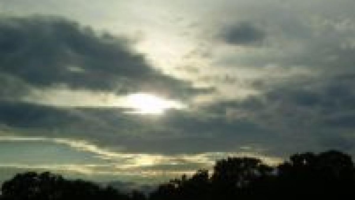 prognoza meteo de weekend vreme instabila la mare si la munte