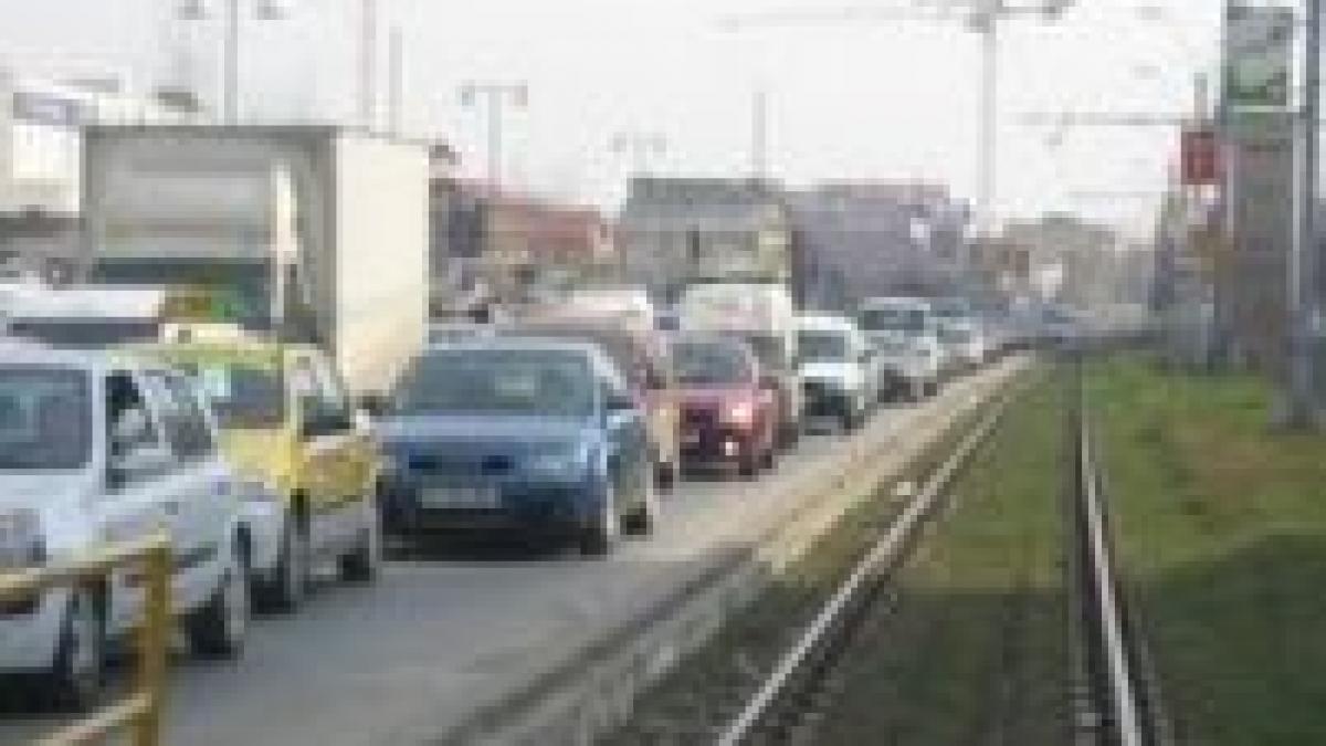 bucuresti trafic rutier restrictionat in zona podului peste lacul floreasca
