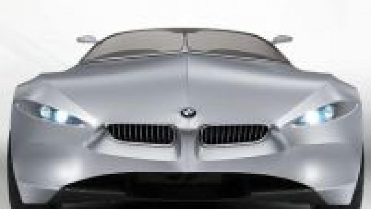 bmw a prezentat automobilul din materiale textile foto video