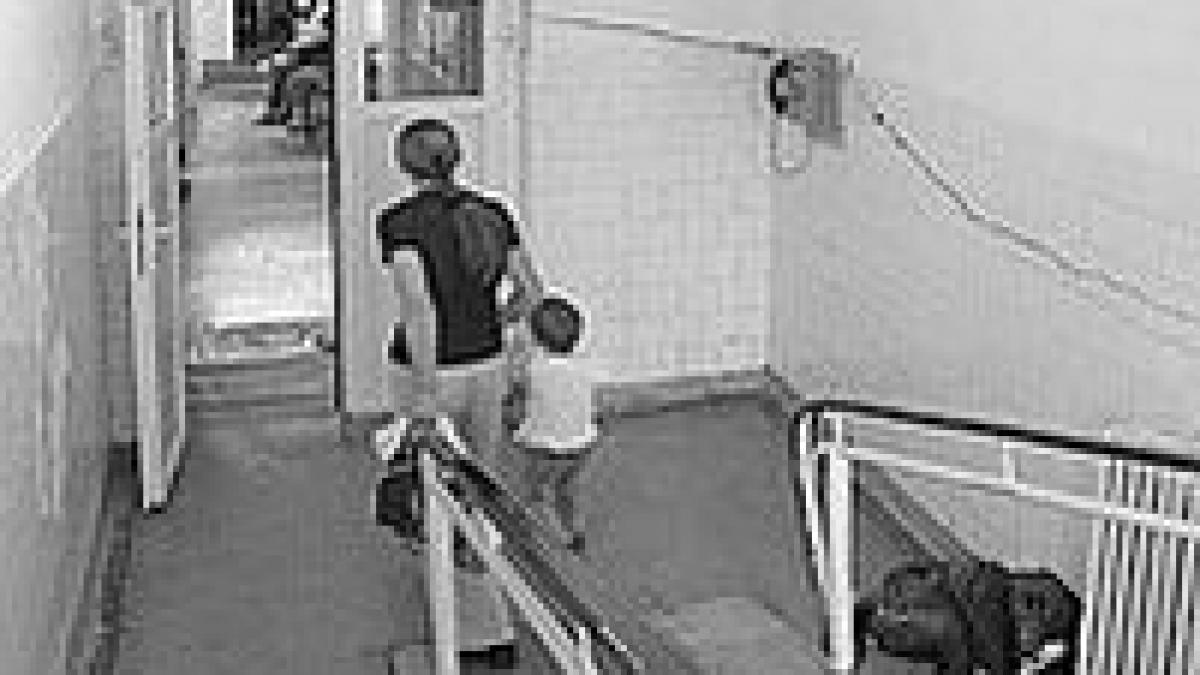 patru tineri care se drogau au fost gasiti in spitalul caritas