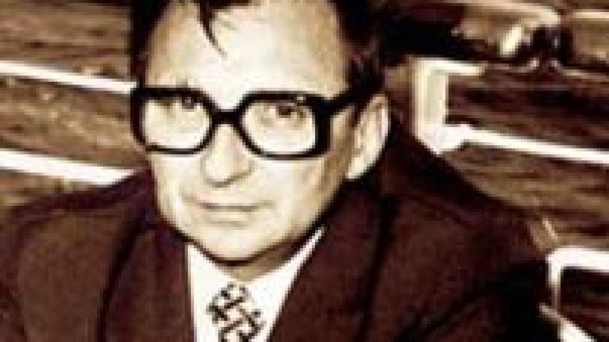 pacepa foloseste exemplul ceausescu pentru a critica politica lui obama fata de cuba