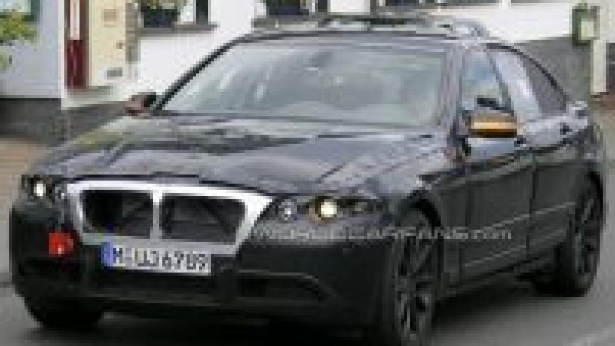 viitoarea serie 5 de la bmw fotografiata in timpul testelor