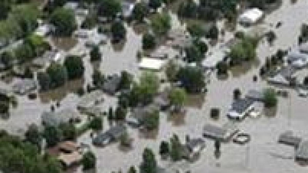 inundatiile din sua pot arunca lumea intr o criza comparabila cu marea recesiune