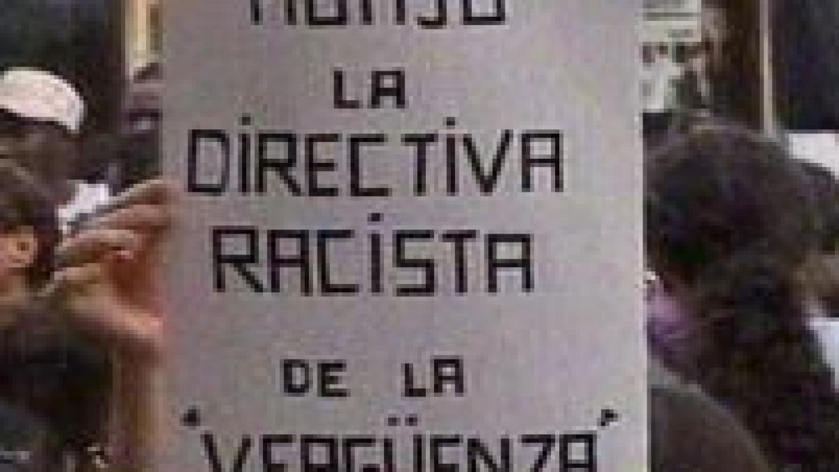 zeci de imigranti au protestat la madrid fata de directiva europeana privind expulzarile
