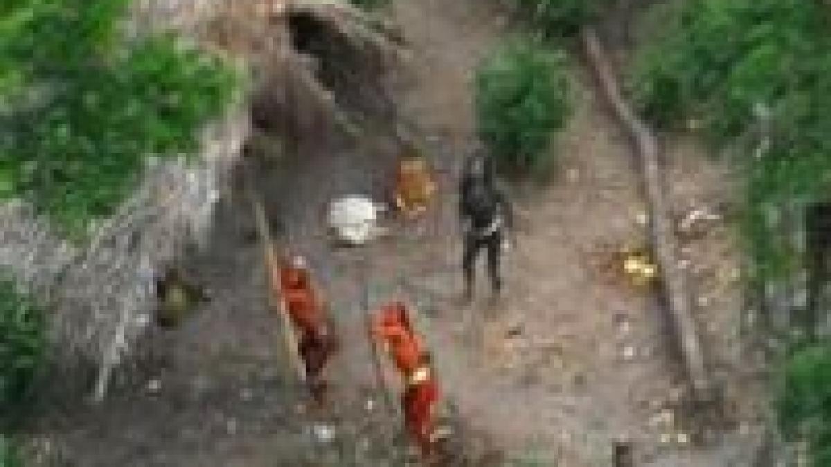 fotografiile cu oamenii rosii din amazon o inselatorie menita sa salveze triburile indigene