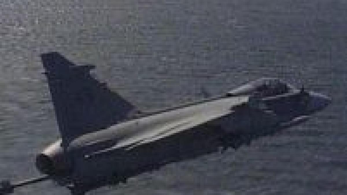 suedia doi romani lucreaza la cel mai nou model al unui avion de vanatoare