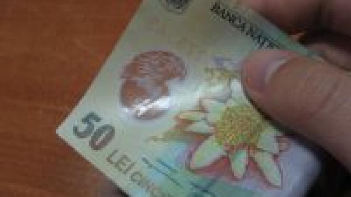 Mită pentru certificate de concediu. Un medic din Arad, prins în flagrant