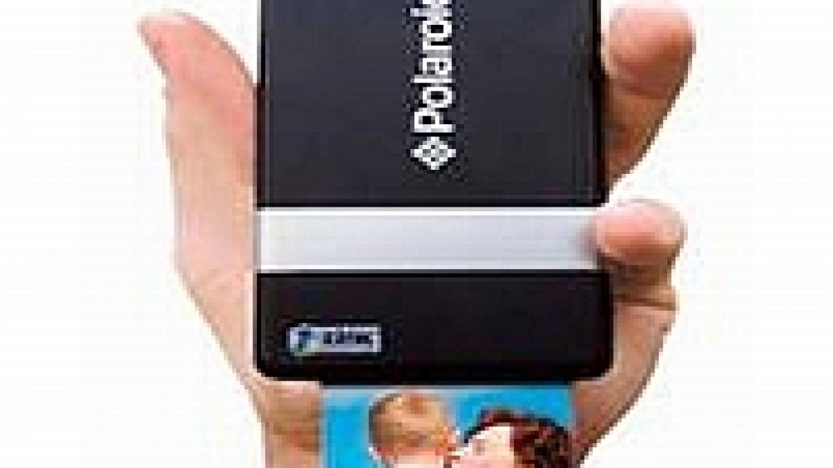 pogo noua imprimanta mobila de la polaroid pentru poze de pe telefon sau camera foto