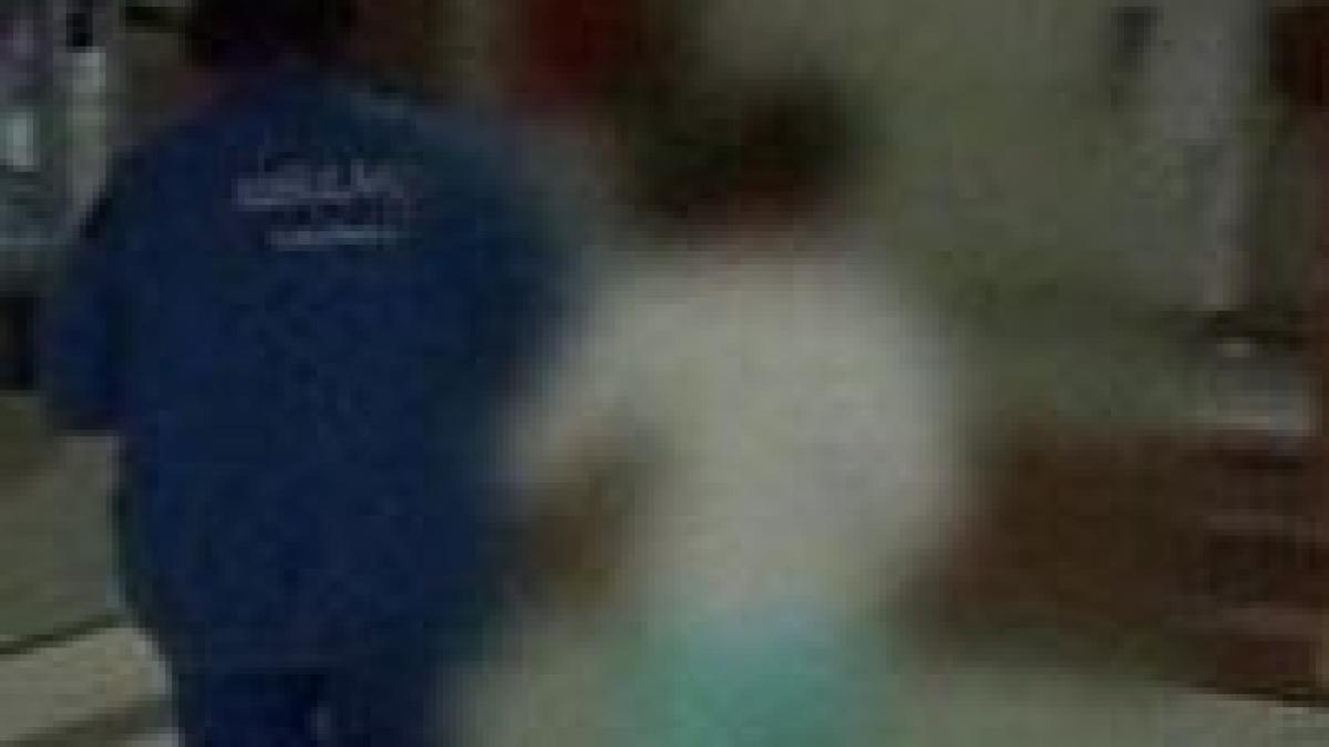 fata de 11 ani care a facut intrerupere de sarcina la londra se intoarce in romania