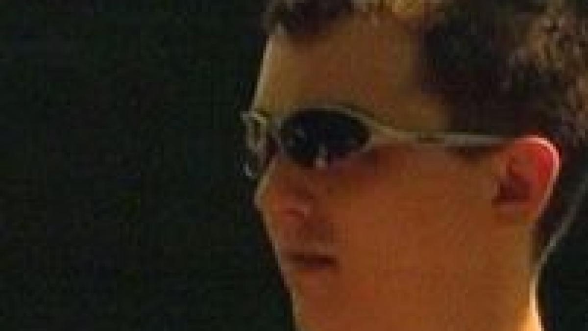 rusia zeci de tineri si au pierdut vederea din cauza razelor laser