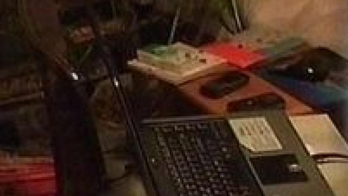 operatiune fbi in romania liderul unei retele de fraude informatice capturat in casa miliardarului
