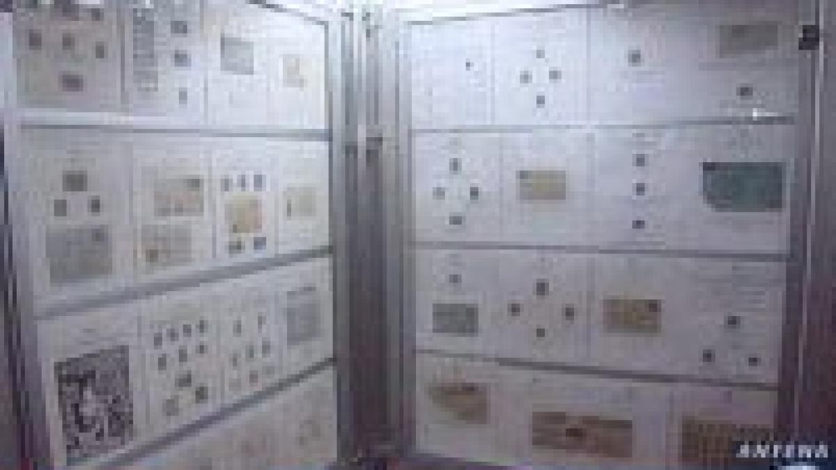 romfilatelia emite o serie de marci postale dedicata comemorarii a 70 de ani de la moartea reginei