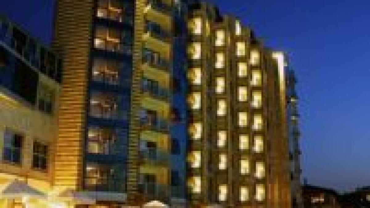 hotel de lux de 5 stele construit in zona verde din bagdad