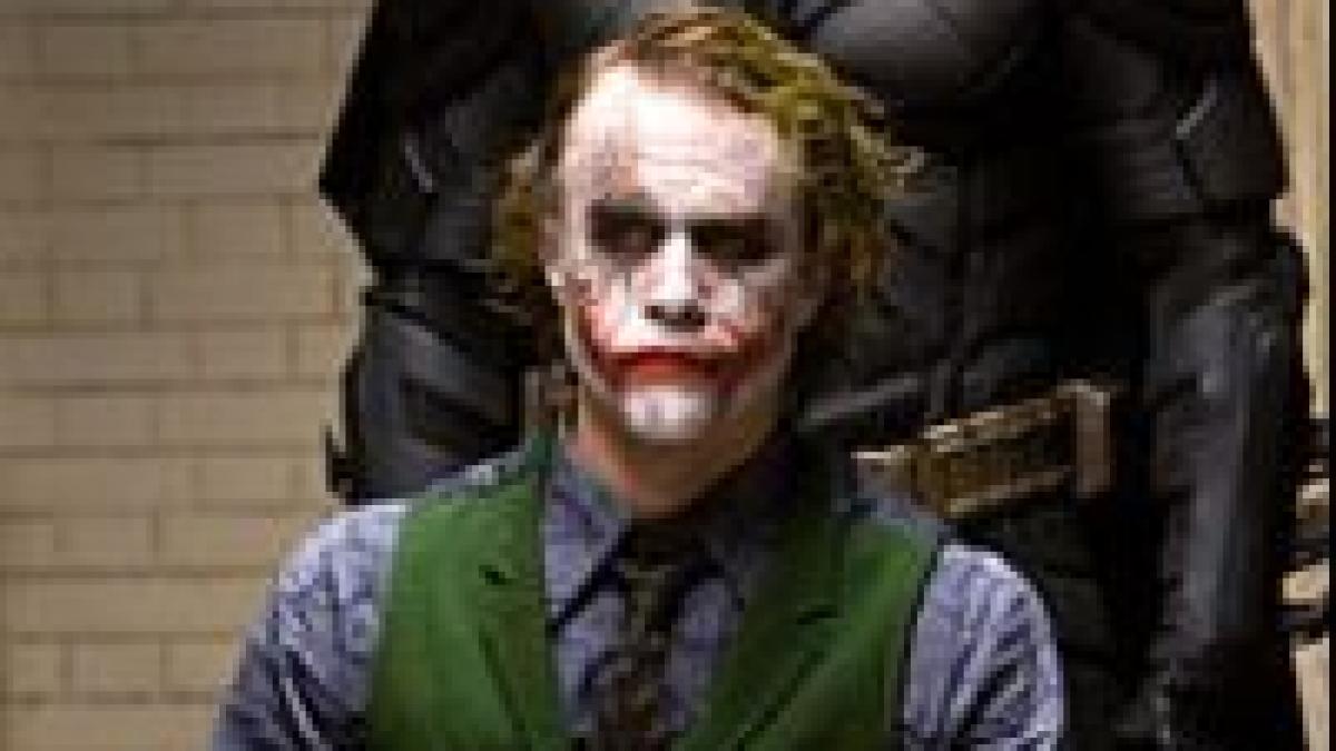 cavalerul negru ultimul film din seria batman record absolut de incasari