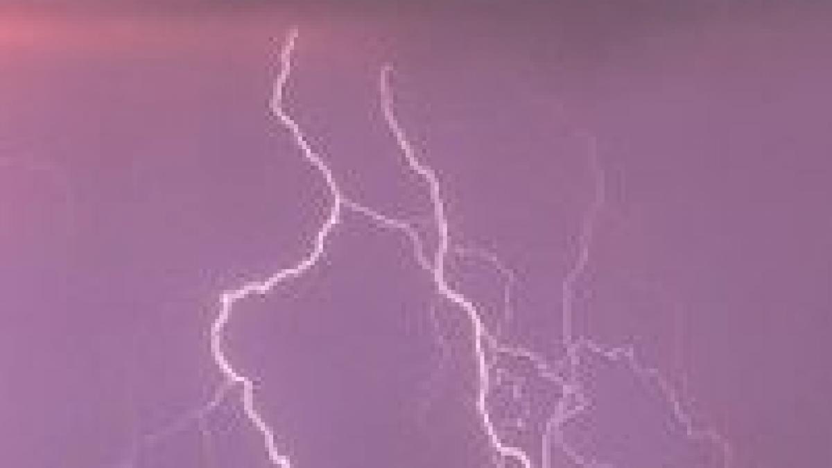 guvernul rus da vina pe gadget uri in cazul persoanelor ucise de fulgere