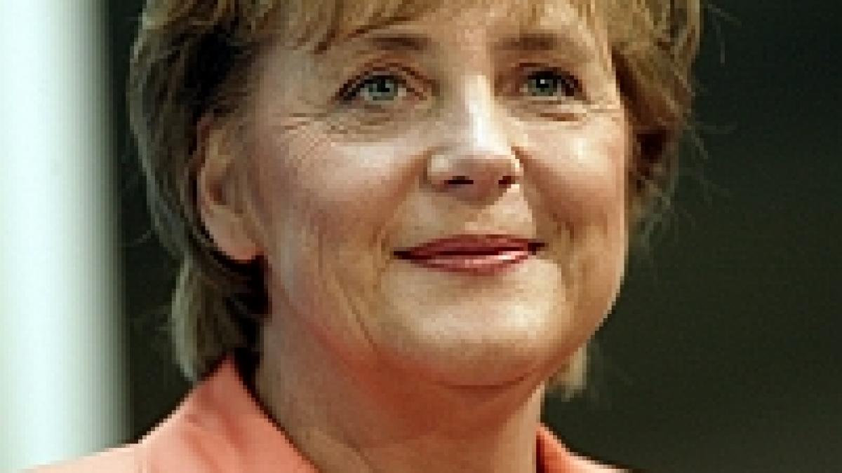 angela merkel decizia c e de a continua monitorizarea romaniei este corecta