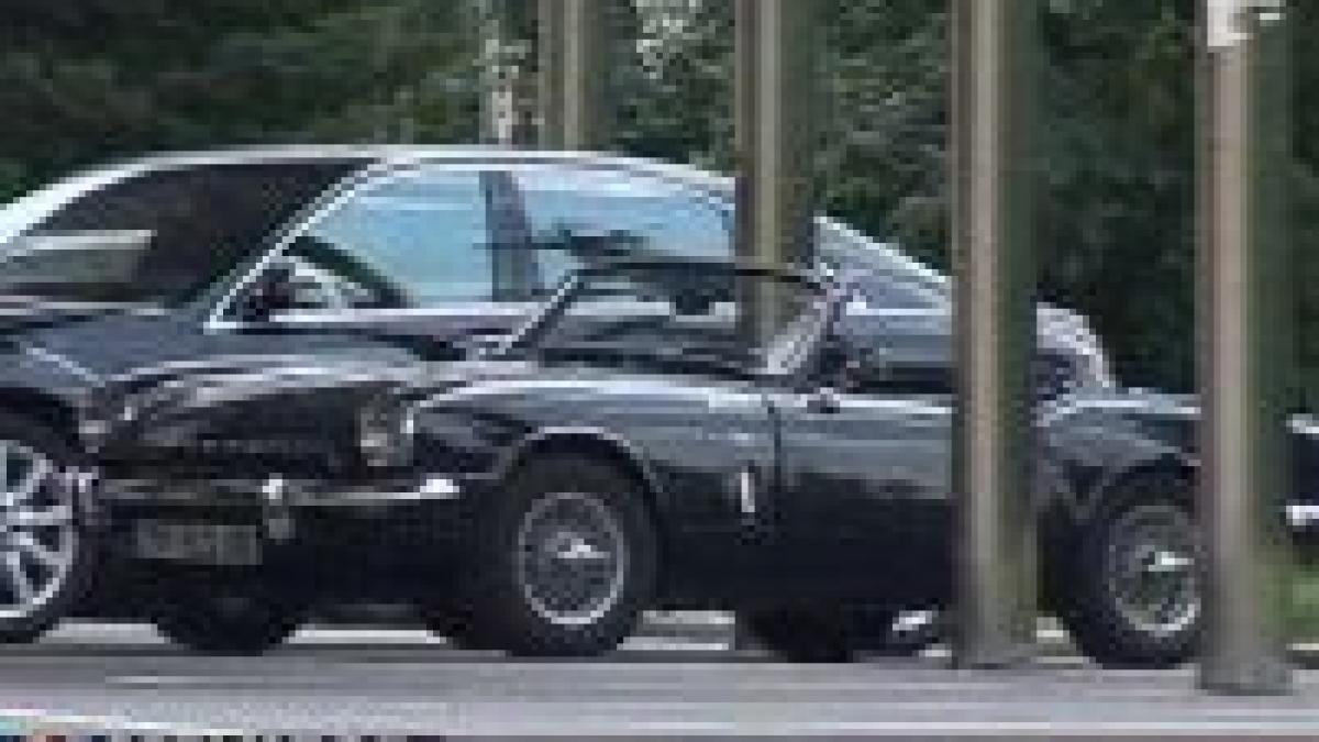 triumph ul lui tariceanu premierul si a cumparat o noua masina de colectie