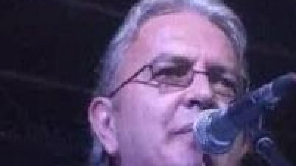 costinesti ducu bertzi a incins atmosfera pe scena de la obelisc