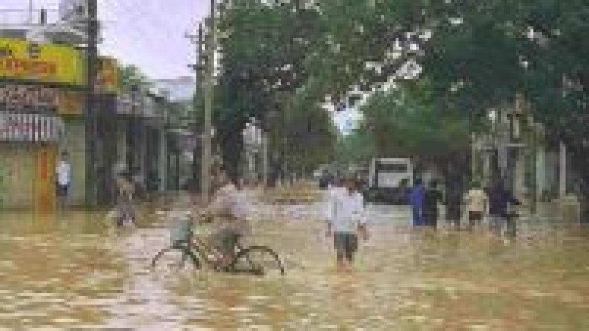 inundatii devastatoare in vietnam 62 de oameni au murit