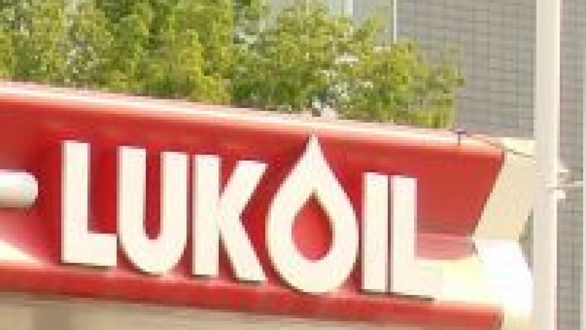 rafinaria lukoil amendata pentru ca polueaza masiv aerul cu dioxid de sulf