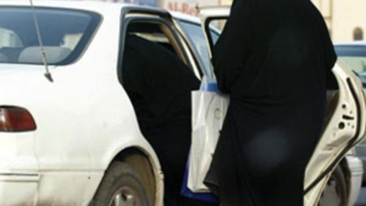 femeile din arabia saudita ar putea obtine dreptul de sofer