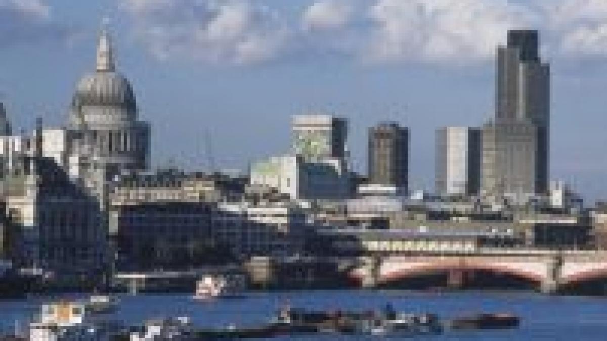 marea britanie se confrunta cu cel mai mare declin financiar din ultimii 60 de ani