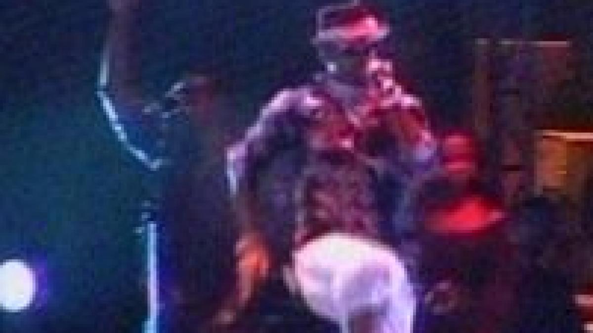 shaggy a cantat pentru prima data in romania la mamaia