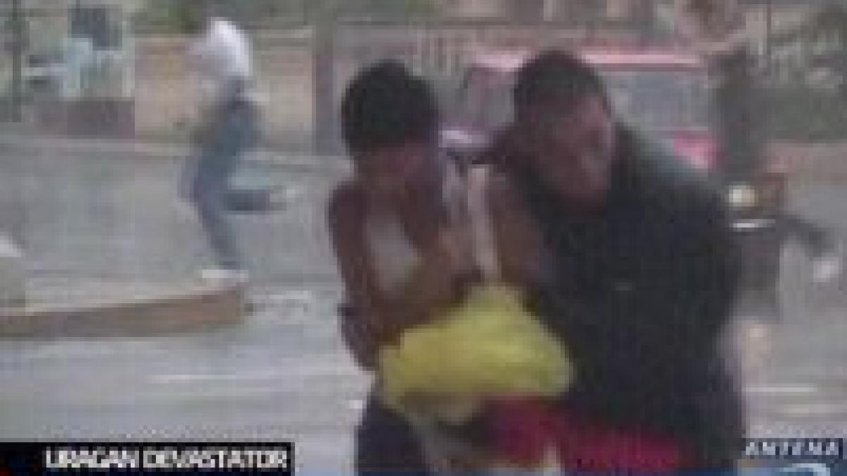 190 000 de oameni evacuati din calea uraganului gustav