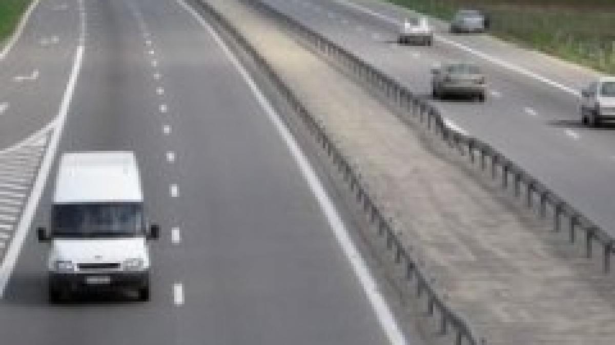 un roman a murit intr un accident de masina din franta