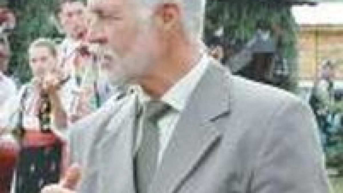 veniti sa luati lumina din scoli mesaj pe placute trilingve destinat elevilor din mures