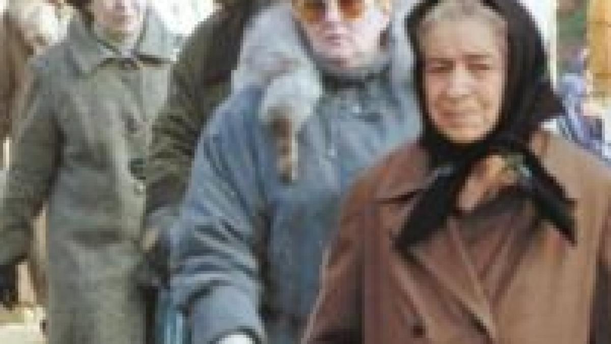 guvernul a acceptat devansarea pentru 1 octombrie a majorarii pensiilor