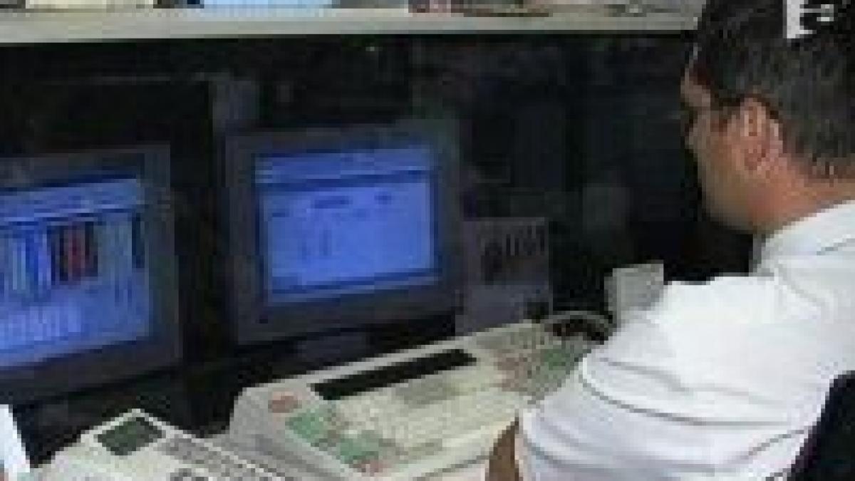 efectele crizei financiare in romania scumpirea creditului in euro si deprecierea leului