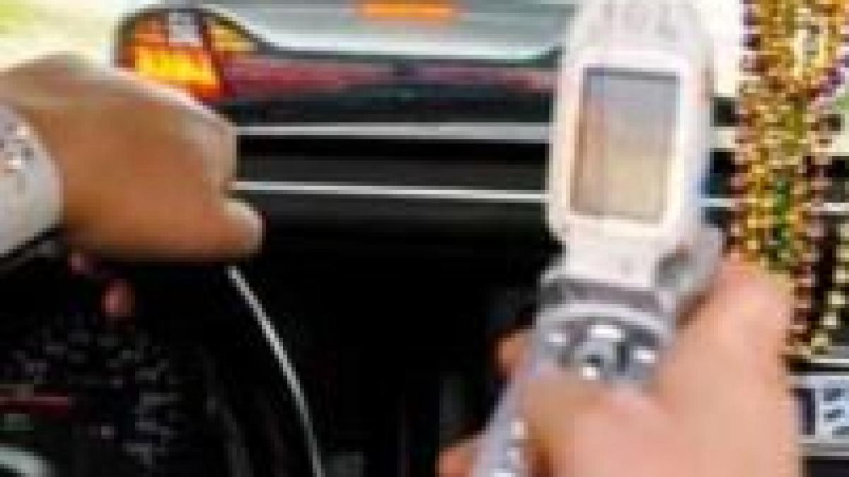 sms urile mai periculoase decat alcoolul in timpul sofatului