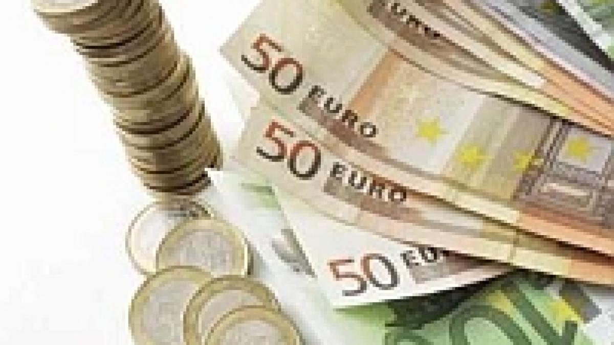 adoptarea monedei euro de romania ar putea fi amanata din cauza crizei financiare