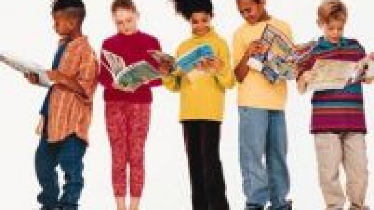 bucuresti s a deschis bookfest junior salonul de carte pentru copii