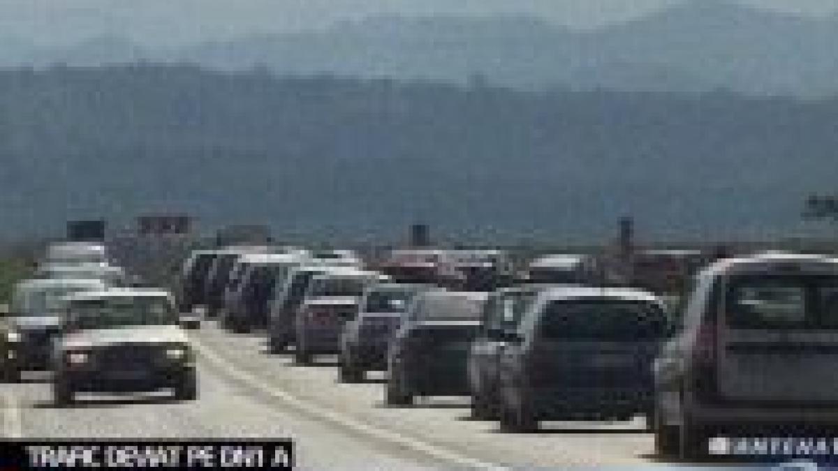 trafic rutier ingreunat pe valea prahovei circulatia de pe dn1 a fost deviata