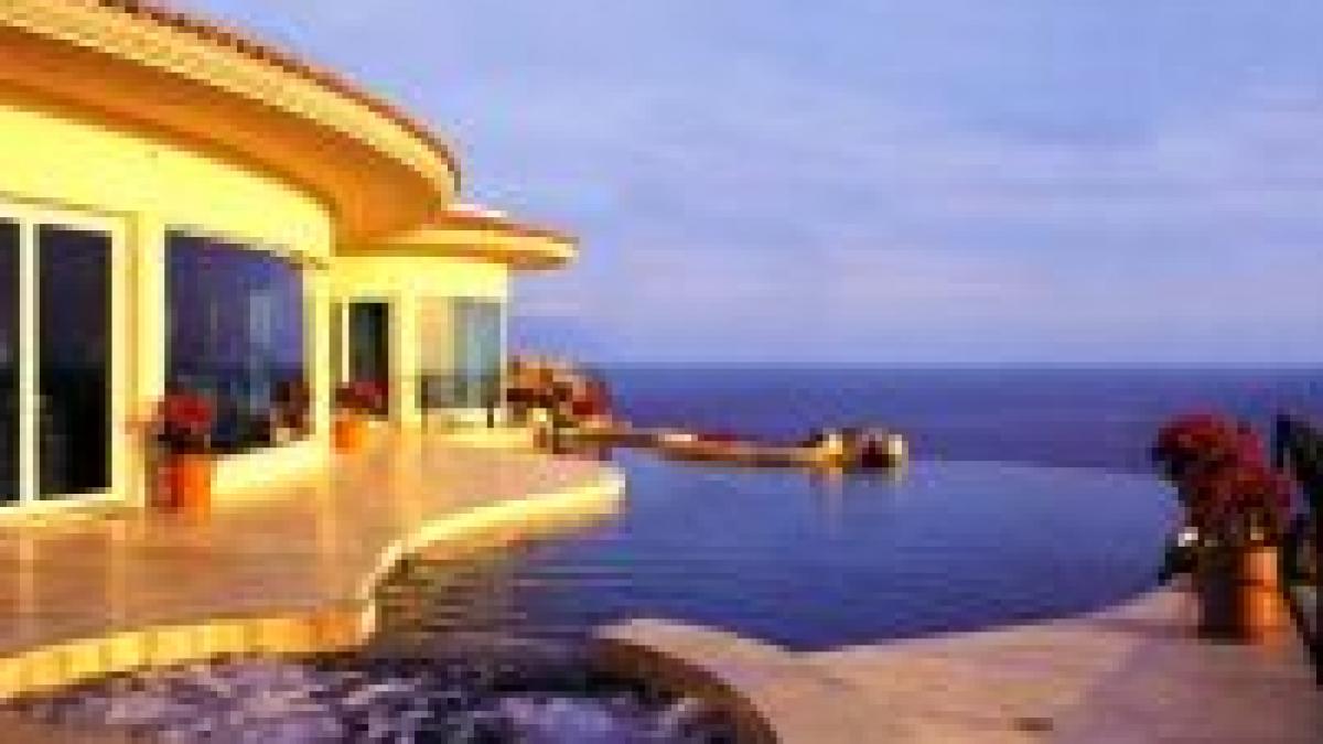 fitze de oras romanii prefera luxul in ciuda nivelului de trai scazut